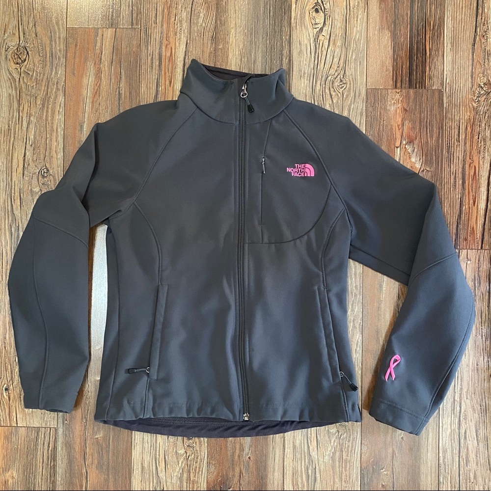 🌟 North Face Breast Cancer Jacket Size Small 🌟